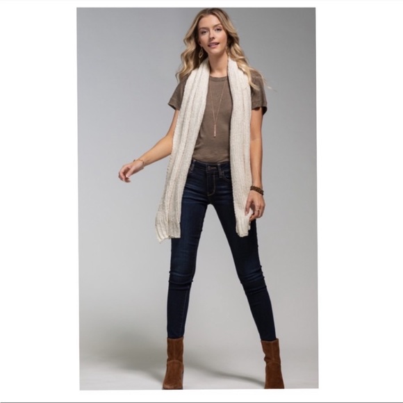 Chenille Oblong Scarf - Picture 3 of 5